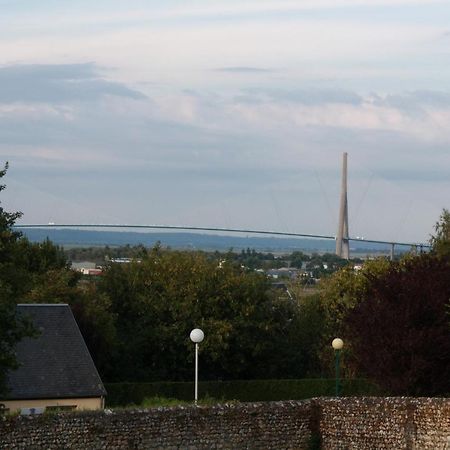 La Succursalle Honfleur Buitenkant foto